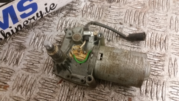 Ford 555c, 655c, 555d, 655d, 575d, 675d Wiper Motor Rear E8nn17n404aa - Чистачка за Трактор: снимка 3 Ford 555c, 655c, 555d, 655d, 575d, 675d Wiper Motor Rear E8nn17n404aa - Чистачка за Трактор: снимка 3