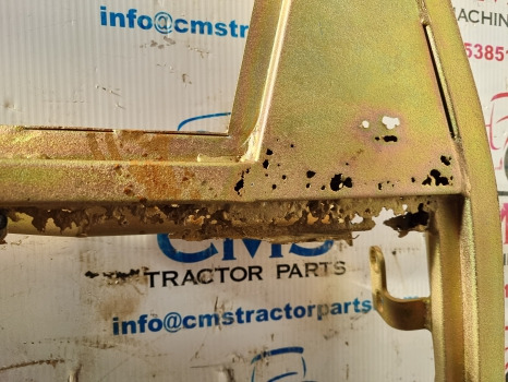 Врата и части Ford 655, 550, 555 Loader, Digger, Cab Door Frame Rhs 83918765: снимка 9