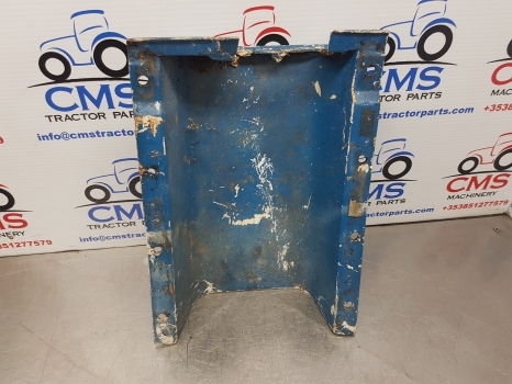 Ford 6610, 7710, 5610, 7410 Series Cab Steering Column Panel 83931786 - Кабина и интериор за Трактор: снимка 3 Ford 6610, 7710, 5610, 7410 Series Cab Steering Column Panel 83931786 - Кабина и интериор за Трактор: снимка 3