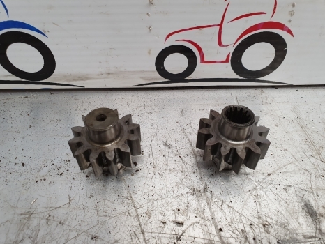 Ford 6640, 5640, 7740, 7840, 8240, 8340 Hydraulic Pump Gear Z 12 - Хидравлична помпа за Трактор: снимка 1 Ford 6640, 5640, 7740, 7840, 8240, 8340 Hydraulic Pump Gear Z 12 - Хидравлична помпа за Трактор: снимка 1