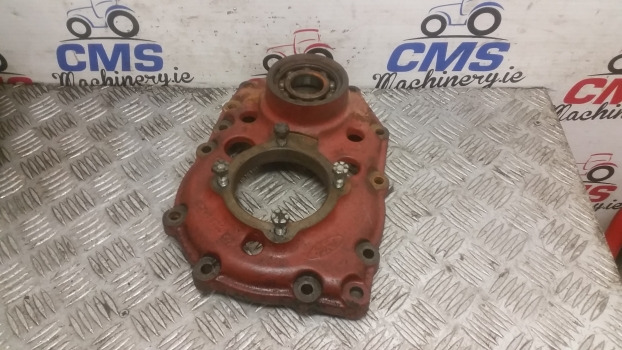 Ford 7610, 8210, 7810 10 Series Transmission Cover 83924960, E0nn7049ba - Скоростна кутия: снимка 1 Ford 7610, 8210, 7810 10 Series Transmission Cover 83924960, E0nn7049ba - Скоростна кутия: снимка 1