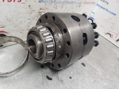 Ford 7840, 10, 40, Lb, Tlb Front Axle Differential Box Assy 9968055, 85827068 - Диференциал за Селскостопанска техника: снимка 2 Ford 7840, 10, 40, Lb, Tlb Front Axle Differential Box Assy 9968055, 85827068 - Диференциал за Селскостопанска техника: снимка 2
