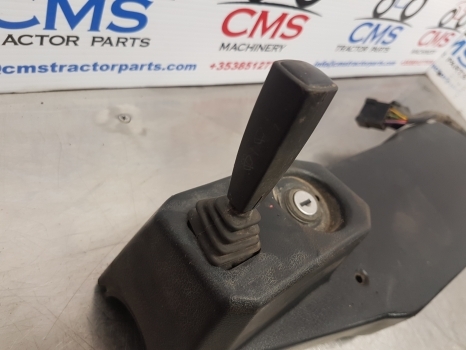 Ford 7840, 8240, 40 Series, Panel, Ignition, Wiper Switch F0nn11n501aa - Кабина и интериор за Трактор: снимка 4 Ford 7840, 8240, 40 Series, Panel, Ignition, Wiper Switch F0nn11n501aa - Кабина и интериор за Трактор: снимка 4