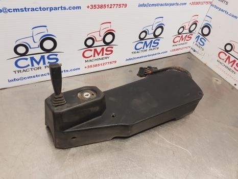 Ford 7840, 8240, 40 Series, Panel, Ignition, Wiper Switch F0nn11n501aa - Кабина и интериор за Трактор: снимка 2 Ford 7840, 8240, 40 Series, Panel, Ignition, Wiper Switch F0nn11n501aa - Кабина и интериор за Трактор: снимка 2
