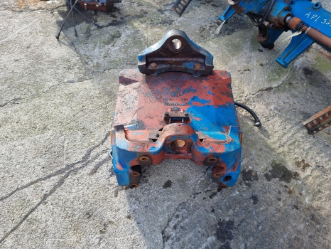 Ford 8210, 10 Series, Front Axle Support E1nn3a042aa, E6nn3a042ba, 83958365 - Предна ос: снимка 3 Ford 8210, 10 Series, Front Axle Support E1nn3a042aa, E6nn3a042ba, 83958365 - Предна ос: снимка 3