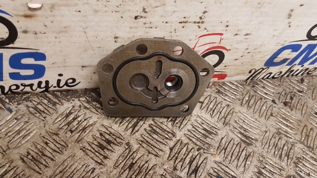 Ford 8340, 6640, 5640, 7740, 7840, 8240 Hydraulic Pump Plate - Хидравлична помпа за Трактор: снимка 1 Ford 8340, 6640, 5640, 7740, 7840, 8240 Hydraulic Pump Plate - Хидравлична помпа за Трактор: снимка 1