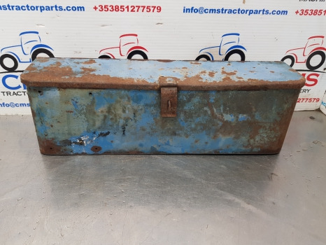 Ford Fordson Major, Super Major, Power Major Toolbox, Box E1addn16312tb - Кабина и интериор: снимка 2 Ford Fordson Major, Super Major, Power Major Toolbox, Box E1addn16312tb - Кабина и интериор: снимка 2