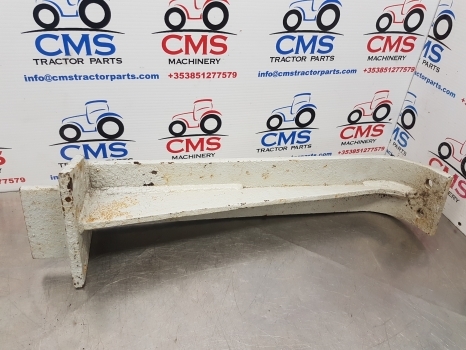 Ford New Holland 2000, 3000, 5100, 4600, 6600 Mudguard Bracket Support 81822981 - Калник за Трактор: снимка 5 Ford New Holland 2000, 3000, 5100, 4600, 6600 Mudguard Bracket Support 81822981 - Калник за Трактор: снимка 5