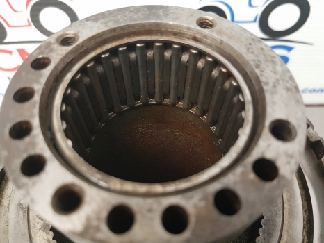 Ford New Holland 40 And Ts Series Rear Clutch Housing (kit With Shaft) 82036853 - Съединител и части за Селскостопанска техника: снимка 4 Ford New Holland 40 And Ts Series Rear Clutch Housing (kit With Shaft) 82036853 - Съединител и части за Селскостопанска техника: снимка 4