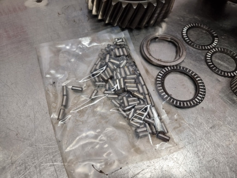 Ford New Holland 6610, 5610, 10 Series, Reduction Gear Box Kit E0nn7d055ab - Скоростна кутия: снимка 4 Ford New Holland 6610, 5610, 10 Series, Reduction Gear Box Kit E0nn7d055ab - Скоростна кутия: снимка 4