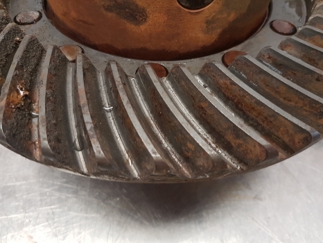 Ford New Holland 7840, Ts, 40, Bevel Gear And Differential 81866326, F0nn4209ca - Диференциал за Селскостопанска техника: снимка 2 Ford New Holland 7840, Ts, 40, Bevel Gear And Differential 81866326, F0nn4209ca - Диференциал за Селскостопанска техника: снимка 2