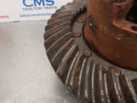 Ford New Holland 7840, Ts, 40, Bevel Gear And Differential 81866326, F0nn4209ca - Диференциал за Селскостопанска техника: снимка 3 Ford New Holland 7840, Ts, 40, Bevel Gear And Differential 81866326, F0nn4209ca - Диференциал за Селскостопанска техника: снимка 3