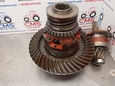 Ford New Holland 7840, Ts, 40, Ts6000 Bevel Gear And Differential 81866326 - Диференциал за Селскостопанска техника: снимка 2 Ford New Holland 7840, Ts, 40, Ts6000 Bevel Gear And Differential 81866326 - Диференциал за Селскостопанска техника: снимка 2