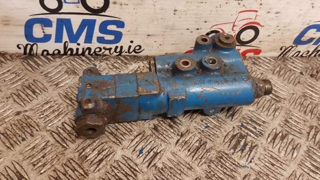 Ford, New Holland 8340, Ts Trailer Brake Valve Distributor 81874969, 1535108113 - Спирачен клапан за Трактор: снимка 1 Ford, New Holland 8340, Ts Trailer Brake Valve Distributor 81874969, 1535108113 - Спирачен клапан за Трактор: снимка 1