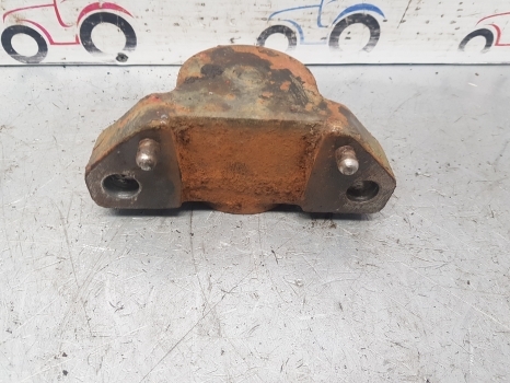 Ford New Holland Fiat 90-90 Front Axle Suspension Bracket 5140451, 5140452 - Окачване за Трактор: снимка 4 Ford New Holland Fiat 90-90 Front Axle Suspension Bracket 5140451, 5140452 - Окачване за Трактор: снимка 4