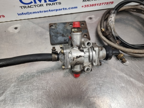 Ford New Holland Reifenfullen Control Valve Assy Reifenfullen - Хидравлика: снимка 5 Ford New Holland Reifenfullen Control Valve Assy Reifenfullen - Хидравлика: снимка 5