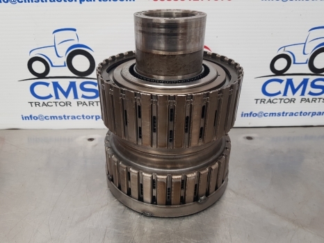 Ford New Holland Ts115a, 40, Ts Series Rear Clutch Housing Complete 82036853 - Съединител и части за Трактор: снимка 2 Ford New Holland Ts115a, 40, Ts Series Rear Clutch Housing Complete 82036853 - Съединител и части за Трактор: снимка 2