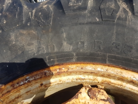 Ford Rear Wheel Complete R38 Pirelli Tm700 580/70r38 - Комплект колела за Трактор: снимка 3 Ford Rear Wheel Complete R38 Pirelli Tm700 580/70r38 - Комплект колела за Трактор: снимка 3