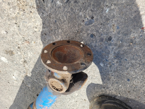 Ford Tw 10, 20, 30, 35 Zf Apl3052 Front Axle Propeller Drive Shaft E0nn3a425aa - Предна ос: снимка 4 Ford Tw 10, 20, 30, 35 Zf Apl3052 Front Axle Propeller Drive Shaft E0nn3a425aa - Предна ос: снимка 4
