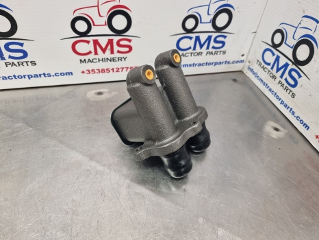 Ford Tw10, Tw Series, 9600 Brake Master Cylinder C7nn2140a, D3nn2140a - Спирачен цилиндър за Селскостопанска техника: снимка 5 Ford Tw10, Tw Series, 9600 Brake Master Cylinder C7nn2140a, D3nn2140a - Спирачен цилиндър за Селскостопанска техника: снимка 5