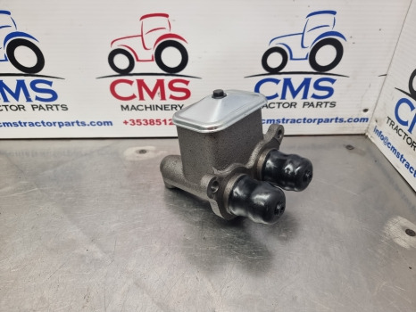 Ford Tw10, Tw Series, 9600 Brake Master Cylinder C7nn2140a, D3nn2140a - Спирачен цилиндър за Селскостопанска техника: снимка 1 Ford Tw10, Tw Series, 9600 Brake Master Cylinder C7nn2140a, D3nn2140a - Спирачен цилиндър за Селскостопанска техника: снимка 1