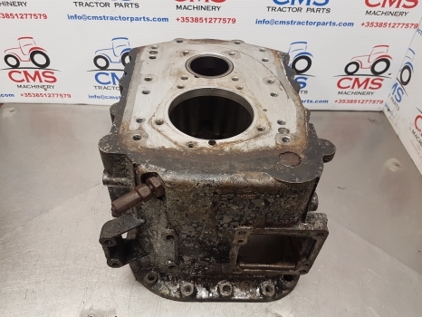 Jcb 1135, 2125, 2135, 3220 Transmission Housing 8875472, 454/85001, 454/85200 - Скоростна кутия и части за Трактор: снимка 4 Jcb 1135, 2125, 2135, 3220 Transmission Housing 8875472, 454/85001, 454/85200 - Скоростна кутия и части за Трактор: снимка 4