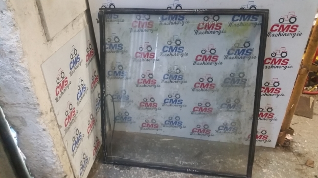 Jcb 410 Loader Cab Front Window Windscreen. Please Check By Photos. - Предно стъкло за Колесен товарач: снимка 1 Jcb 410 Loader Cab Front Window Windscreen. Please Check By Photos. - Предно стъкло за Колесен товарач: снимка 1