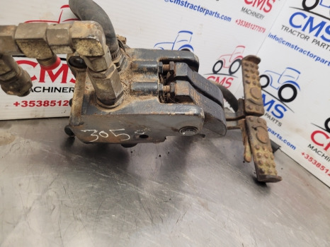 John Deere 3050, 3350, 3040 Sg2 Cab Brake Master Cylinder, Pedal Kit Al33145 - Части на спирачната система за Селскостопанска техника: снимка 2 John Deere 3050, 3350, 3040 Sg2 Cab Brake Master Cylinder, Pedal Kit Al33145 - Части на спирачната система за Селскостопанска техника: снимка 2