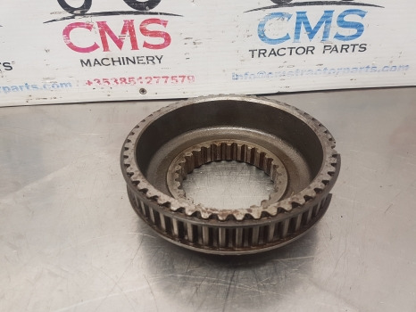 John Deere 3350, 3140, 3141, 3641, 3340, 3351, 2650 Brake Hub L29004 - Части на спирачната система за Селскостопанска техника: снимка 1 John Deere 3350, 3140, 3141, 3641, 3340, 3351, 2650 Brake Hub L29004 - Части на спирачната система за Селскостопанска техника: снимка 1