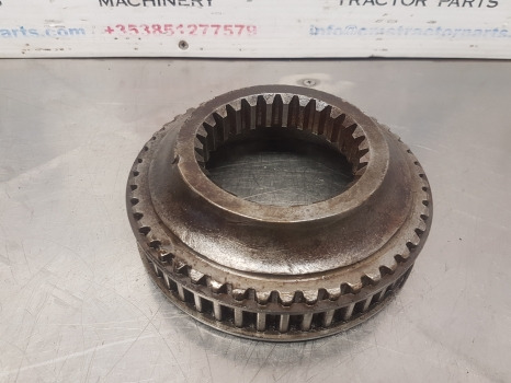 John Deere 3350, 3140, 3141, 3641, 3340, 3351, 2650 Brake Hub L29004 - Части на спирачната система за Селскостопанска техника: снимка 3 John Deere 3350, 3140, 3141, 3641, 3340, 3351, 2650 Brake Hub L29004 - Части на спирачната система за Селскостопанска техника: снимка 3