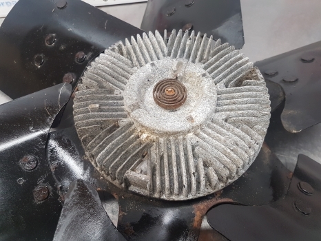 John Deere 3350, 3150, 3050, 2955 Fan 6 Blades And Clucth Re26918, Al69177 - Вентилатор за Трактор: снимка 4 John Deere 3350, 3150, 3050, 2955 Fan 6 Blades And Clucth Re26918, Al69177 - Вентилатор за Трактор: снимка 4