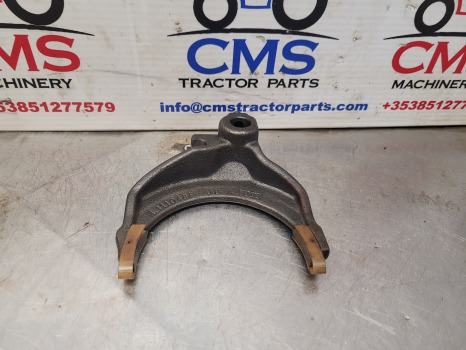 John Deere 6110, 6000, 6020, 6030, 7000 Seies 6230 Upper Selector Fork L111048 - Трансмисия: снимка 1 John Deere 6110, 6000, 6020, 6030, 7000 Seies 6230 Upper Selector Fork L111048 - Трансмисия: снимка 1