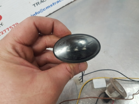 John Deere 6145r, 6r Series, Cab Interior Lights Al154760, Al205771 - Светлина/ Осветление: снимка 4 John Deere 6145r, 6r Series, Cab Interior Lights Al154760, Al205771 - Светлина/ Осветление: снимка 4