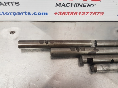 John Deere 6610, 6510, 6310, 6400 Parts Transmission Shift Rods L76224, L76225 - Трансмисия: снимка 3 John Deere 6610, 6510, 6310, 6400 Parts Transmission Shift Rods L76224, L76225 - Трансмисия: снимка 3