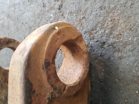 Landini Blizzard Massey Ferguson Front Axle Ng200cd Beam 3426701m95, 3426704r5 - Ос и части за Трактор: снимка 5 Landini Blizzard Massey Ferguson Front Axle Ng200cd Beam 3426701m95, 3426704r5 - Ос и части за Трактор: снимка 5