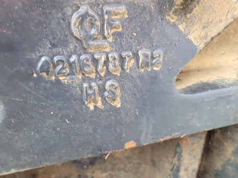 Landini Series 7 Mccormick Mtx, Xtx, X7 Front Weight Carrier 4216787r2, 4216787m2 - Противовес: снимка 3 Landini Series 7 Mccormick Mtx, Xtx, X7 Front Weight Carrier 4216787r2, 4216787m2 - Противовес: снимка 3