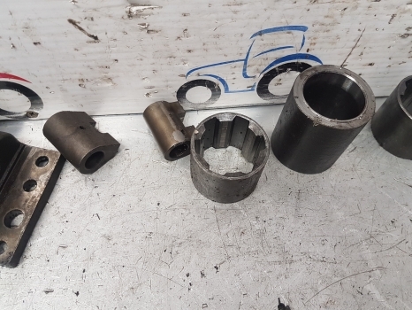 Landini Vision 80, 85, 90, 95, 100, 105 Transmission Assorted Parts 3649775 - Трансмисия за Трактор: снимка 3 Landini Vision 80, 85, 90, 95, 100, 105 Transmission Assorted Parts 3649775 - Трансмисия за Трактор: снимка 3