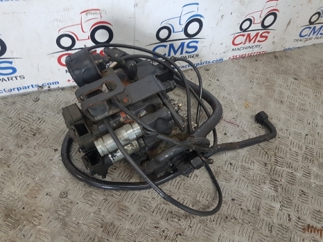 Landini Vision 90, 95, 100, 105 Hydraulic Spool Valve Assembly - Хидравличен клапан за Трактор: снимка 1 Landini Vision 90, 95, 100, 105 Hydraulic Spool Valve Assembly - Хидравличен клапан за Трактор: снимка 1