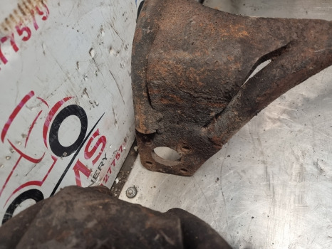 Manitou Mlt 634-120, 630, 634, 731, Front Mudguard Bracket Kit 237487, 237488 - Калник: снимка 3 Manitou Mlt 634-120, 630, 634, 731, Front Mudguard Bracket Kit 237487, 237488 - Калник: снимка 3