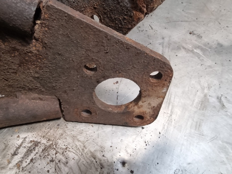 Manitou Mlt 634-120, 630, 634, 731, Front Mudguard Bracket Kit 237487, 237488 - Калник: снимка 5 Manitou Mlt 634-120, 630, 634, 731, Front Mudguard Bracket Kit 237487, 237488 - Калник: снимка 5