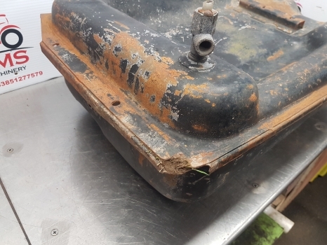 Massey Ferguson 135, 100series Fuel Tank Original , Check Measurement 1861644m91 - Резервоар за гориво за Трактор: снимка 5 Massey Ferguson 135, 100series Fuel Tank Original , Check Measurement 1861644m91 - Резервоар за гориво за Трактор: снимка 5