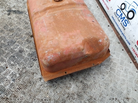 Massey Ferguson 135 Original Fuel Tank 897401m91, 897390m91, 897390m91 - Резервоар за гориво за Трактор: снимка 3 Massey Ferguson 135 Original Fuel Tank 897401m91, 897390m91, 897390m91 - Резервоар за гориво за Трактор: снимка 3
