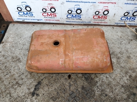 Massey Ferguson 135 Original Fuel Tank 897401m91, 897390m91, 897390m91 - Резервоар за гориво за Трактор: снимка 1 Massey Ferguson 135 Original Fuel Tank 897401m91, 897390m91, 897390m91 - Резервоар за гориво за Трактор: снимка 1