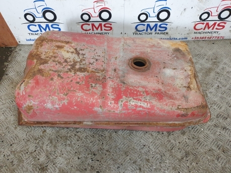 Massey Ferguson 135 Solid Original Fuel Tank 897401m91, 897390m91, 897390m91 - Резервоар за гориво за Трактор: снимка 1 Massey Ferguson 135 Solid Original Fuel Tank 897401m91, 897390m91, 897390m91 - Резервоар за гориво за Трактор: снимка 1