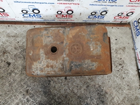 Massey Ferguson 20d, 20e, 30e, 30h, 40e Original Fuel Tank 1672762m91 - Резервоар за гориво за Трактор: снимка 2 Massey Ferguson 20d, 20e, 30e, 30h, 40e Original Fuel Tank 1672762m91 - Резервоар за гориво за Трактор: снимка 2