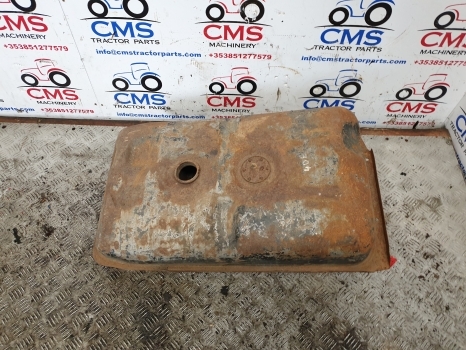 Massey Ferguson 20d, 20e, 30e, 30h, 40e Original Fuel Tank 1672762m91 - Резервоар за гориво за Трактор: снимка 1 Massey Ferguson 20d, 20e, 30e, 30h, 40e Original Fuel Tank 1672762m91 - Резервоар за гориво за Трактор: снимка 1
