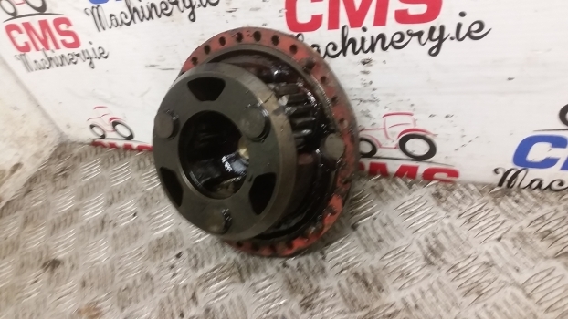 Massey Ferguson 50 Hx Zf Front Axle Hub And Gears Assembly 4403441025 - Ступица за Багер-товарач: снимка 2 Massey Ferguson 50 Hx Zf Front Axle Hub And Gears Assembly 4403441025 - Ступица за Багер-товарач: снимка 2