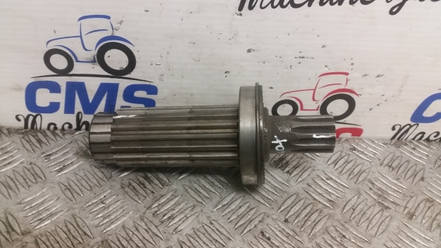 Massey Ferguson 50b Transmission Gear Shaft 17 Teeth. Please Check By Photos. - Трансмисия: снимка 1 Massey Ferguson 50b Transmission Gear Shaft 17 Teeth. Please Check By Photos. - Трансмисия: снимка 1