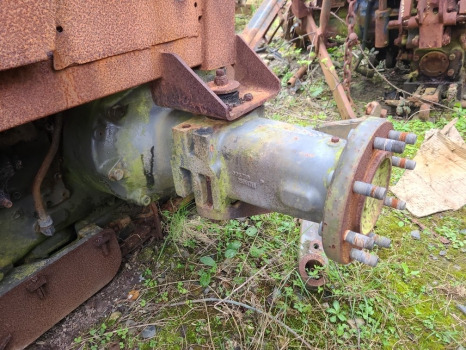 Massey Ferguson 5450 Rear Half Axle Lhs 3067118 - Задна ос за Селскостопанска техника: снимка 1 Massey Ferguson 5450 Rear Half Axle Lhs 3067118 - Задна ос за Селскостопанска техника: снимка 1
