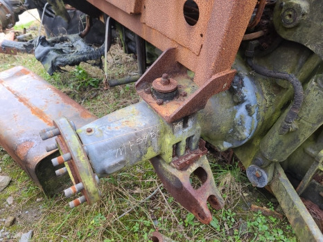 Massey Ferguson 5450 Rear Half Axle Lhs 3067118 - Задна ос за Селскостопанска техника: снимка 4 Massey Ferguson 5450 Rear Half Axle Lhs 3067118 - Задна ос за Селскостопанска техника: снимка 4